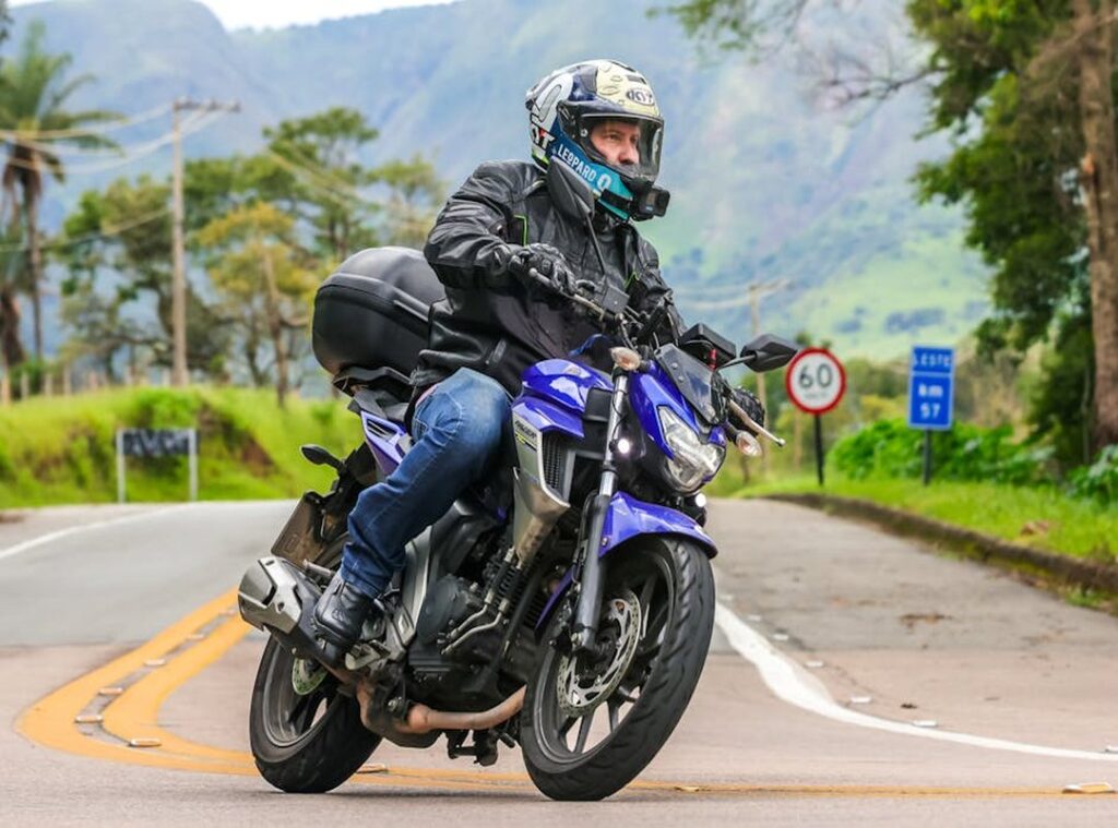 luka kaki jatuh dari motor