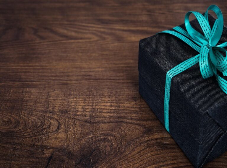 Lwspeakgift Gift Guide by Letwomenspeak